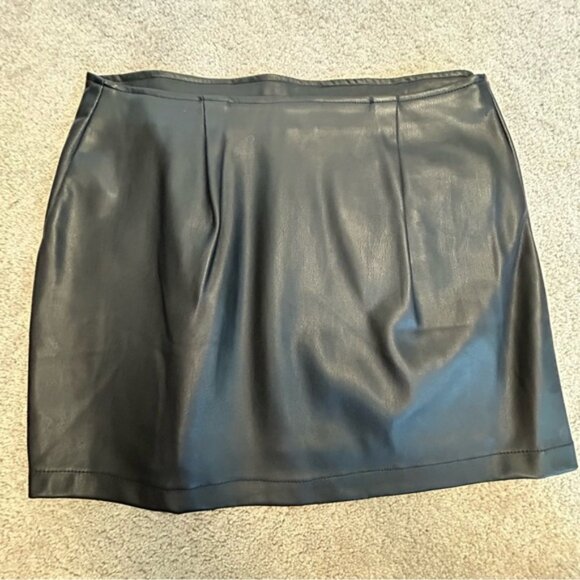Dex black faux leather biker moto punk rock mini skirt Sz M - Picture 7 of 14